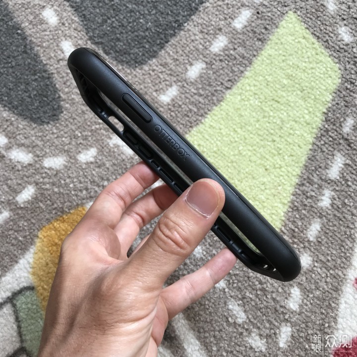 #2020#晒晒OtterBox Lumen iphone透明保护壳_新浪众测