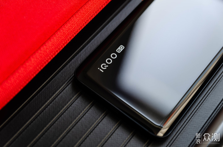 除了极致性能，iQOO 3 5G 手机还有更多惊喜_新浪众测