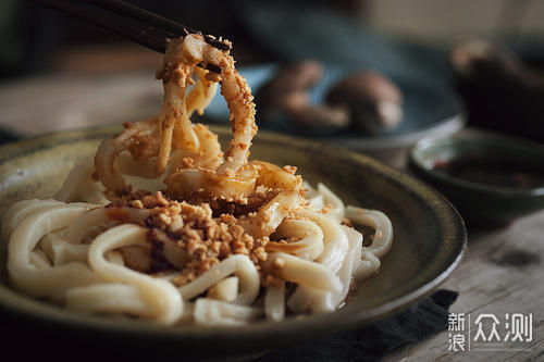 创新方便食品？风味独特的阿宽甜水面_新浪众测