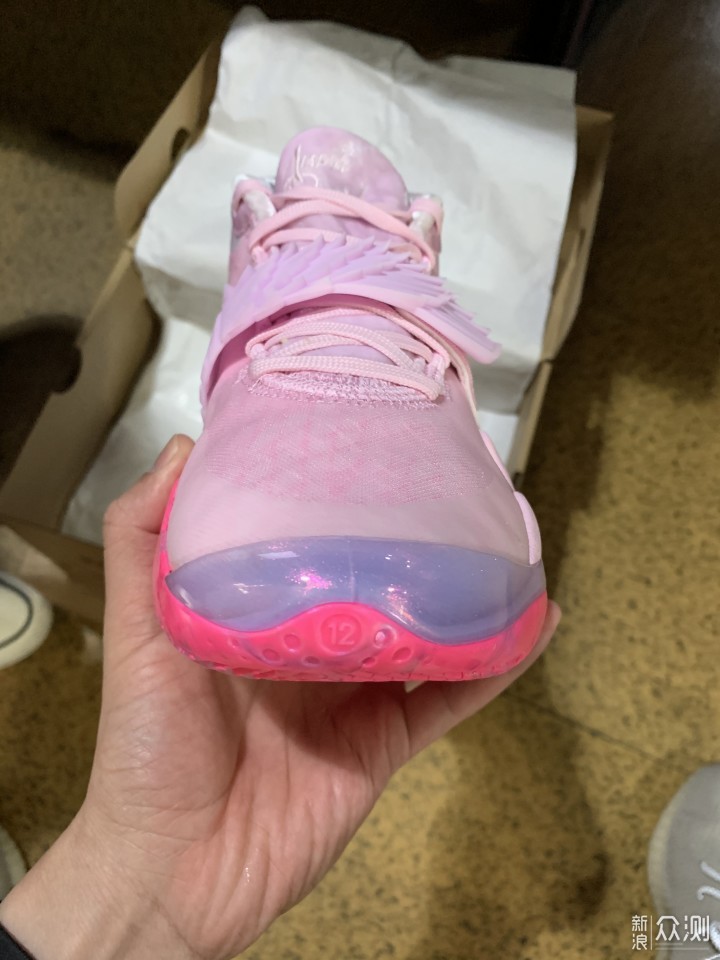 当实战鞋也玩出花的时候，NIKE KD12 抗乳腺癌_新浪众测