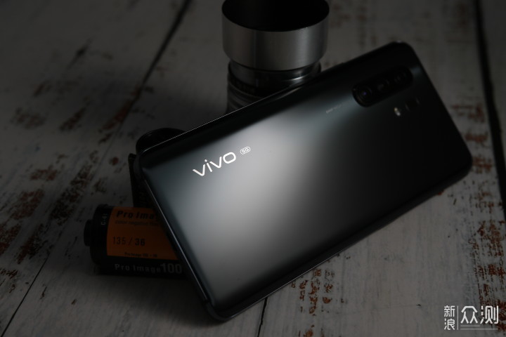 vivo X30 Pro 变焦也清晰，记录更远处的美_新浪众测