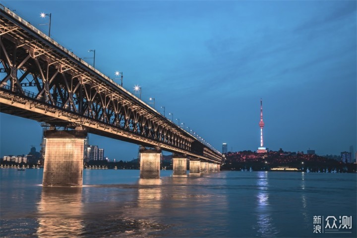 欣赏武汉长江大桥，万里长江第一桥魅力_新浪众测