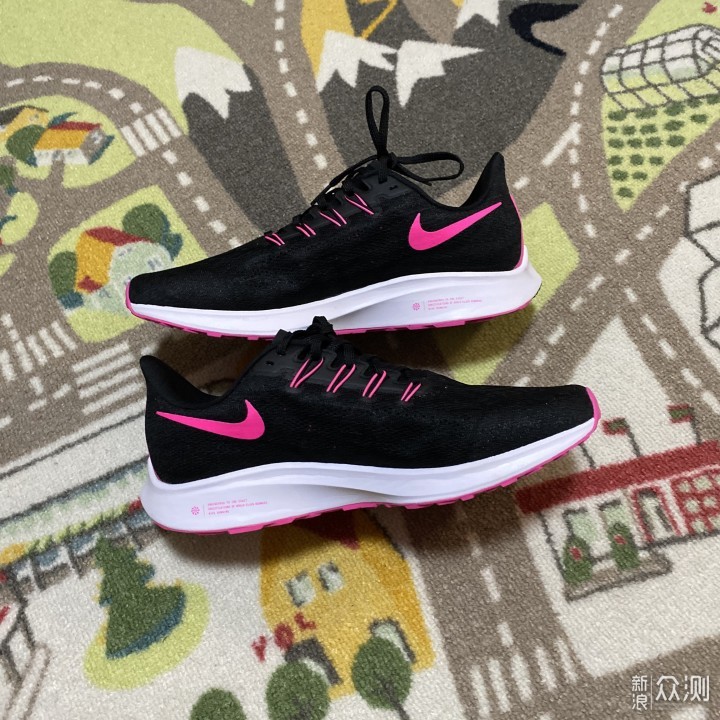 #最美四月天#粉钩的Nike Air Zoom Pegasus 36_新浪众测