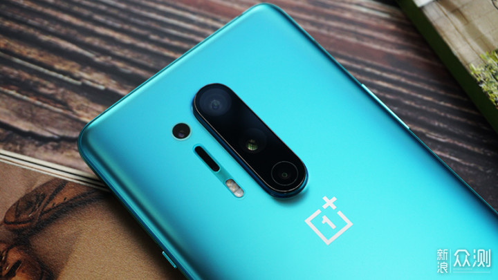 再次进化的感官享受，OnePlus 8 Pro深度体验_新浪众测