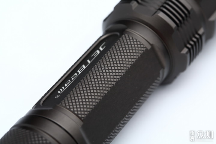 The classic continuation of 4000 lumens of turbulent straight JETBeam TH20 evaluation_China IT News