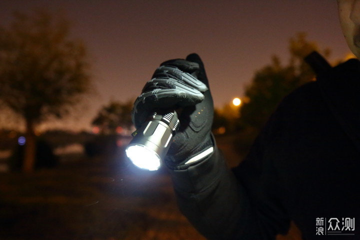The classic continuation of 4000 lumens of turbulent straight JETBeam TH20 evaluation_China IT News