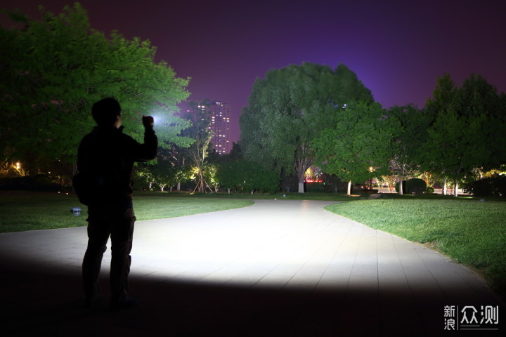The classic continuation of 4000 lumens of turbulent straight JETBeam TH20 evaluation_China IT News