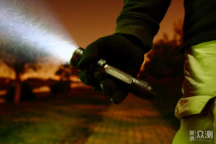 The classic continuation of 4000 lumens of turbulent straight JETBeam TH20 evaluation_China IT News