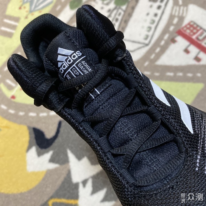 #我的运动指南#adidas Pro Spark 2018篮球鞋_新浪众测