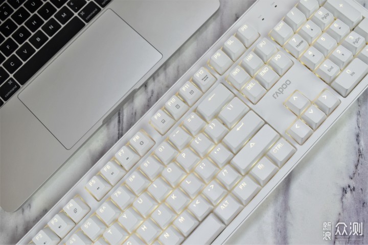 提升办公效率的高颜值机械键盘：雷柏MT710_新浪众测