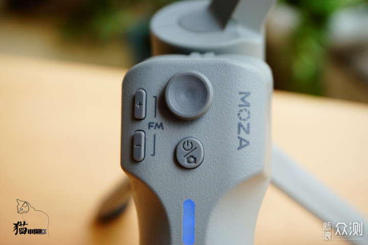 从VLOG小白到大神，MOZA Mini MX稳定器试用_新浪众测