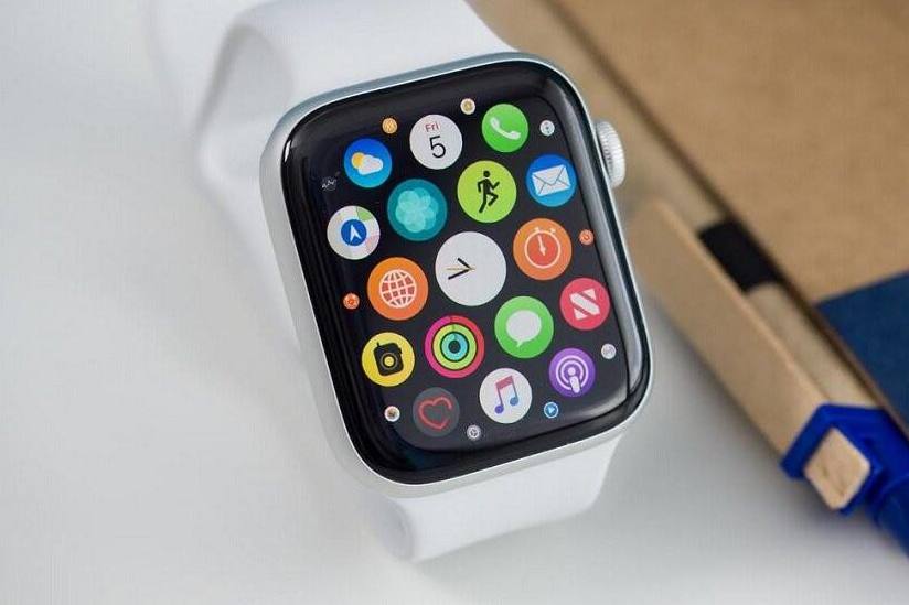 #创作新星#开箱体验苹果Apple Watch5，常亮屏