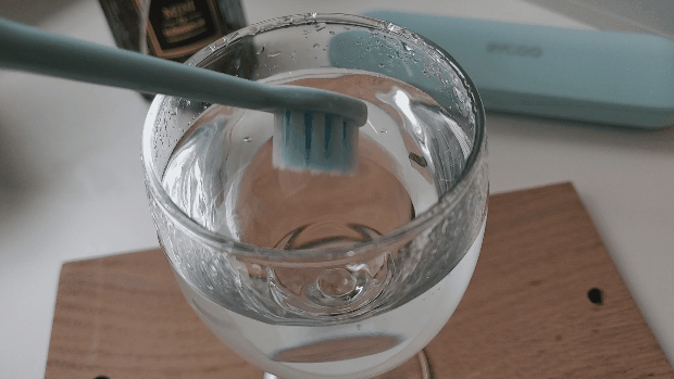 一款集颜值与实力的电动牙刷，BYCOO H9体验_新浪众测