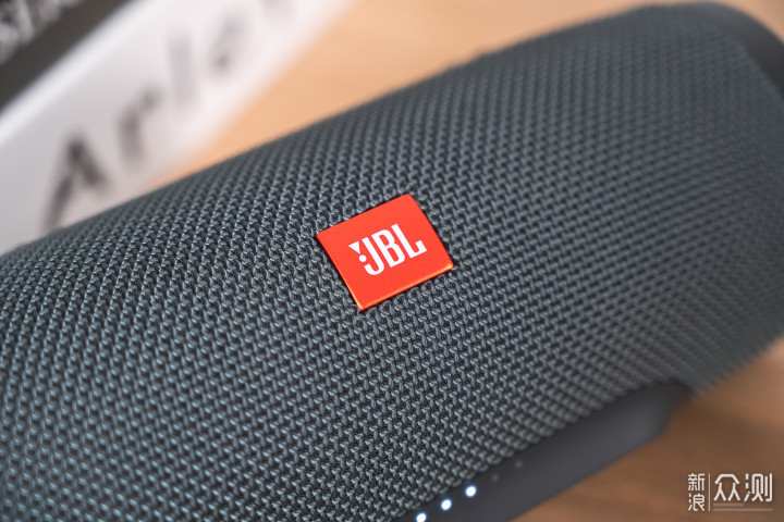 JBL CHARGE系列新品蓝牙音箱体验：便携又防水_新浪众测