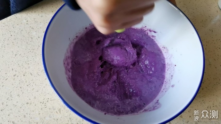 美味紫薯发糕，颜色粉嫩，松软可口特好吃_新浪众测