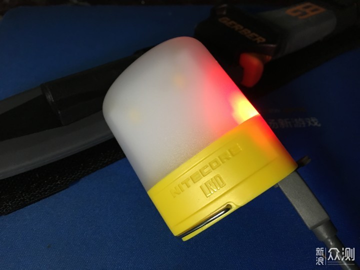 NITECORE奈特科尔LR10 USB充电营地灯测评_新浪众测