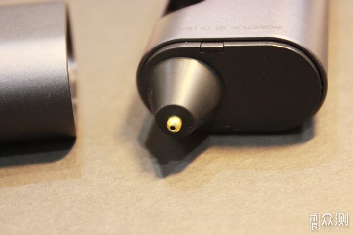 提高生产力wowstick锂电迷你热熔胶笔使用评测_新浪众测