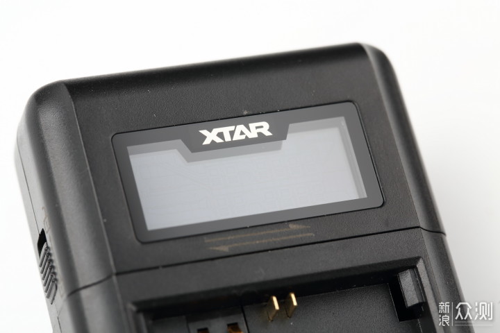单反续命盒充电不用愁XTAR VN2移动充电器评测_新浪众测
