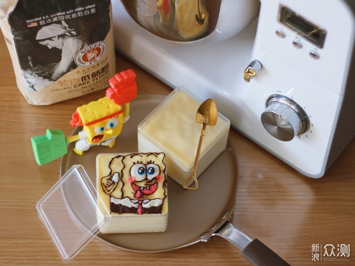海绵宝宝盒子千层蛋糕，不用烤箱，在家就能做_新浪众测