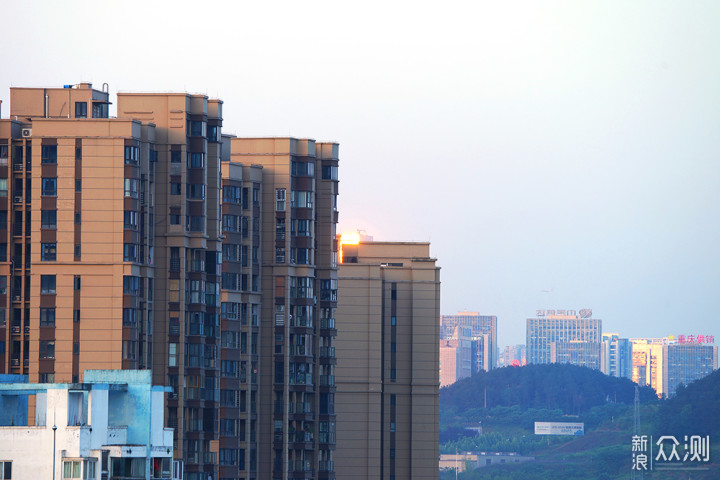 轻便易带，收放自如：富图宝空气二号脚架体验_新浪众测