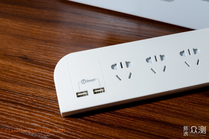 告别脏乱，美化桌面的Orico 智能充电插线板_新浪众测