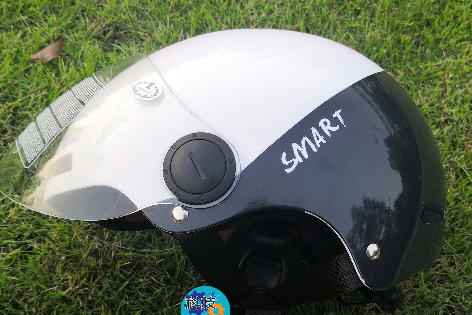 Smart4u智能蓝牙头盔，3C认证，一路音乐相伴