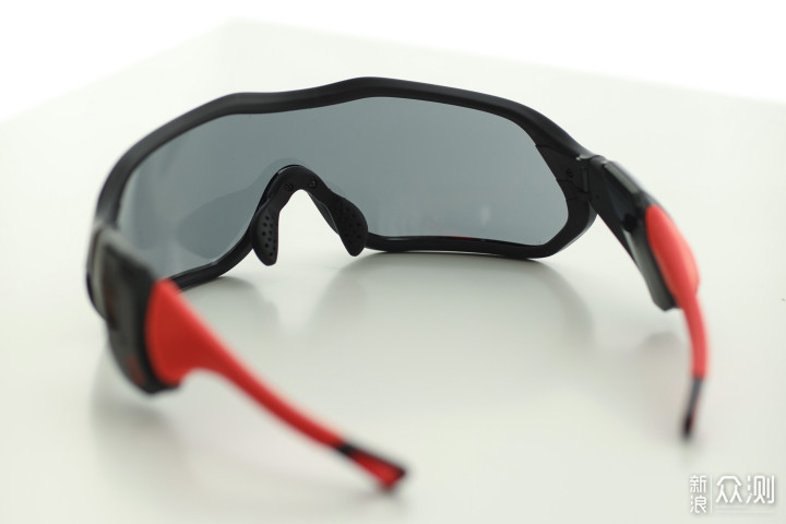 318RHYA智能眼镜，户外运动的科技伴侣_新浪众测