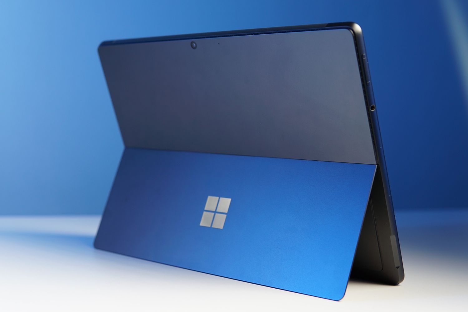 Surface Pro 8 评测：最强二合一，真生产力？