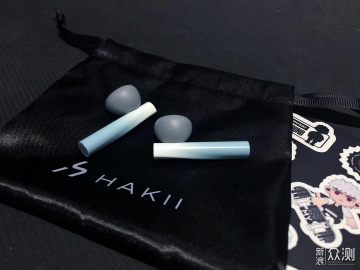 Hakii ice TWS耳机，透明冰感设计还有高配置_新浪众测