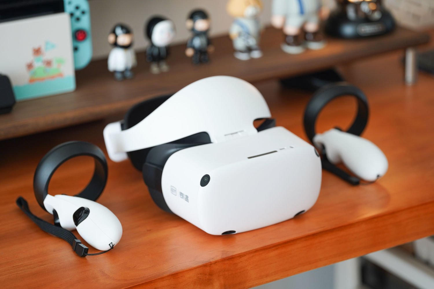 奇遇Dream Pro VR一体机，身临其境娱乐体验
