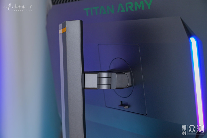 泰坦军团mini-LED显示器：好屏幕，不只是精细_新浪众测
