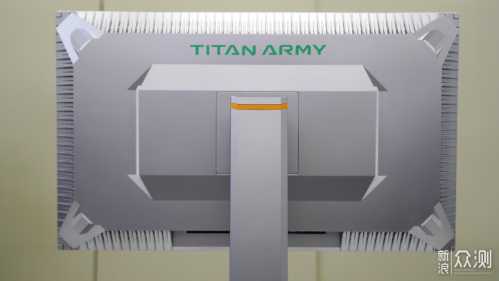 游戏高能新体验，这款泰坦军团显示器不简单_新浪众测