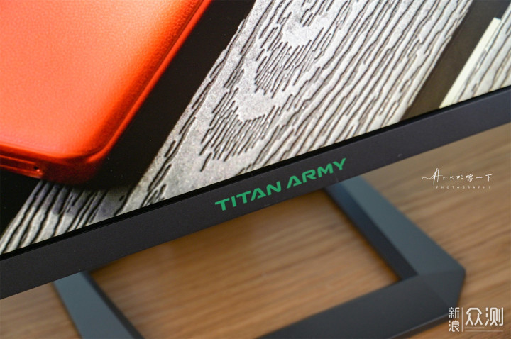 泰坦军团mini-LED显示器：好屏幕，不只是精细_新浪众测
