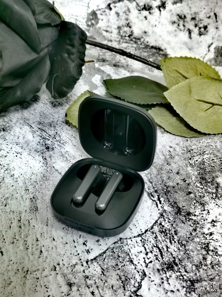 TWS耳机独特新造型，FIIL Key真无线蓝牙耳机_新浪众测