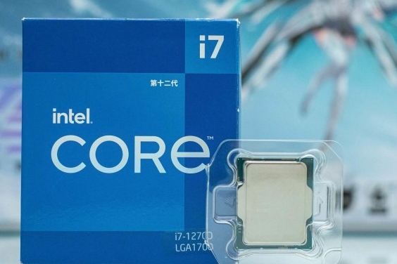 手把手教你装台颜值到顶的白色水冷 RGB 主机