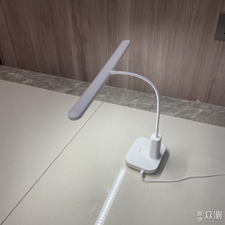 明基PianoLight钢琴专用护眼灯深度评测_新浪众测