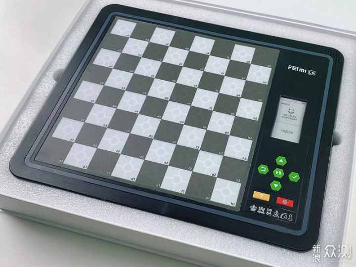 费米L6智能棋盘（国际象棋）开机试玩体验_新浪众测