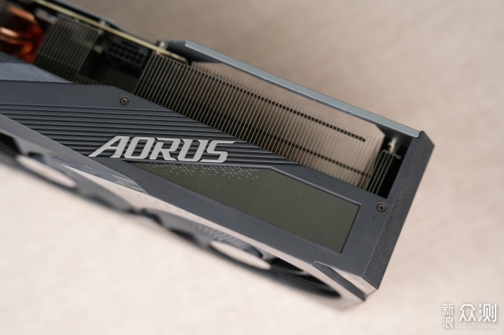 卡如其名超级雕！AORUS RTX 4090 MASTER 24G_新浪众测