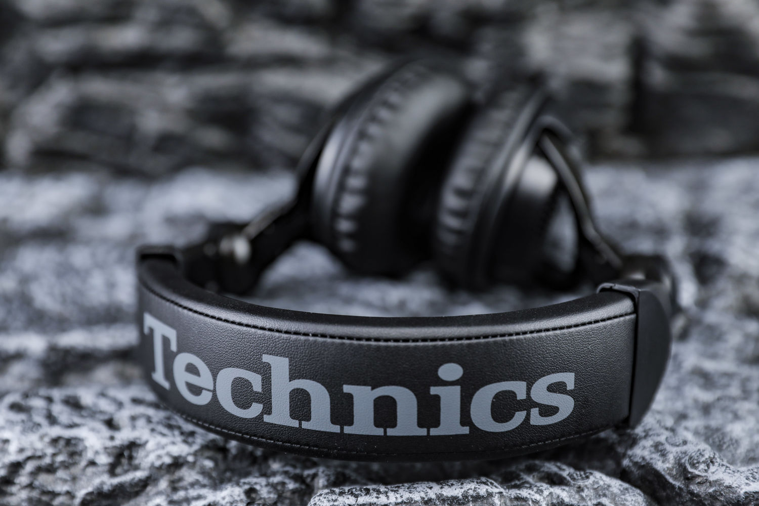 Technics DJ1200，别说买这个耳机是大材小用