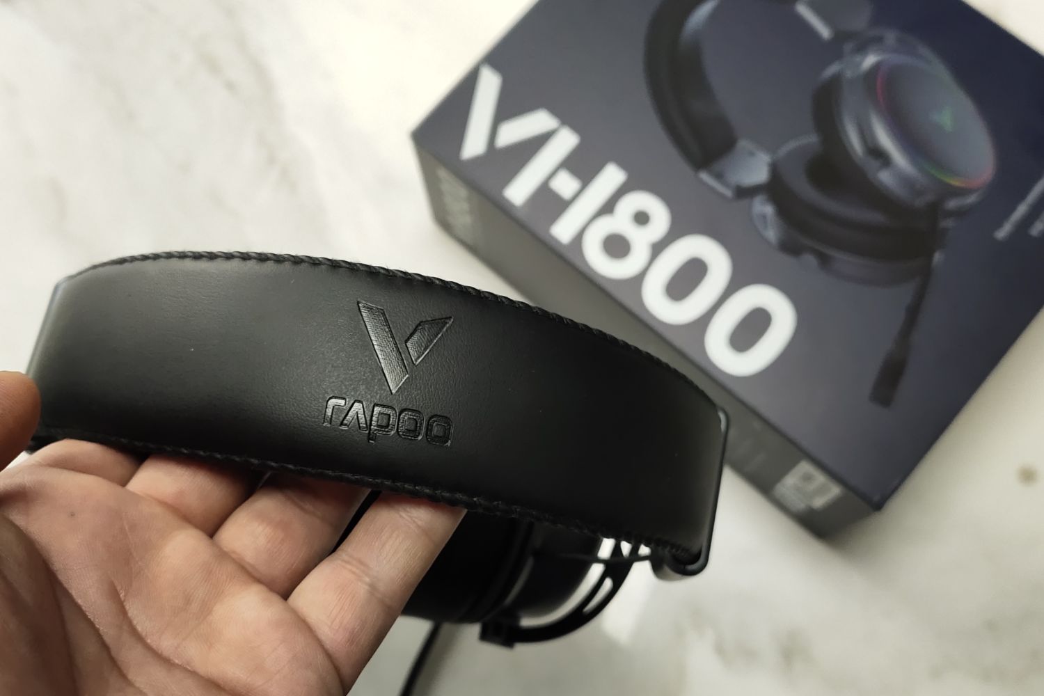 物理双音腔+石墨烯振膜，雷柏VH800为电竞而生