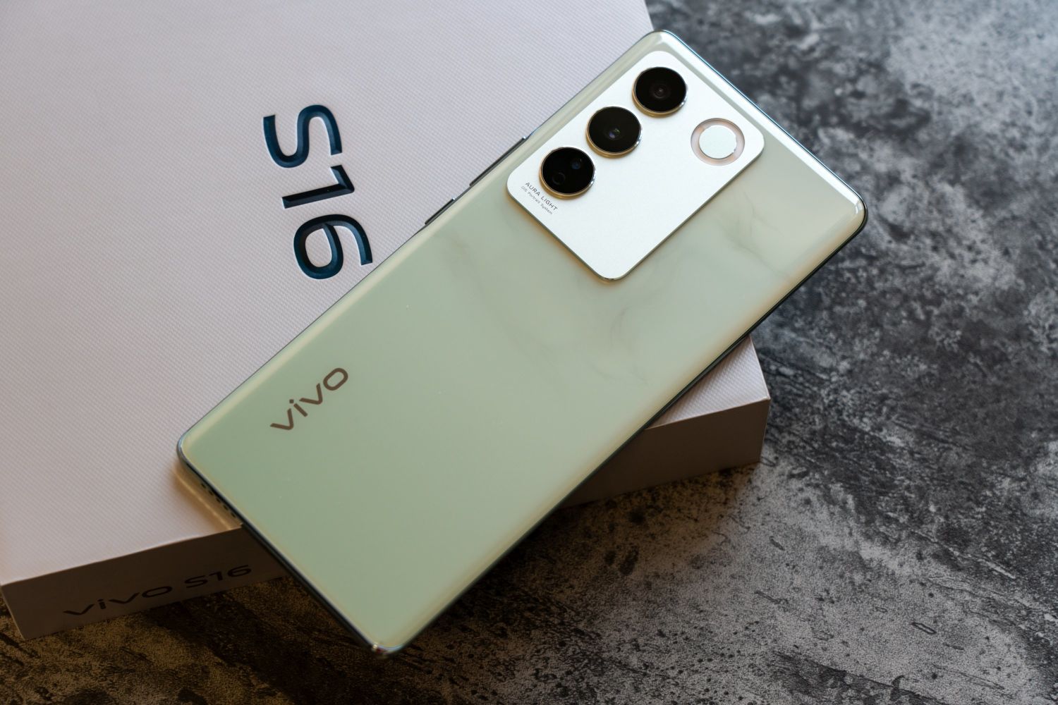 vivo S16的两颗后置副摄实力如何？今天来试试