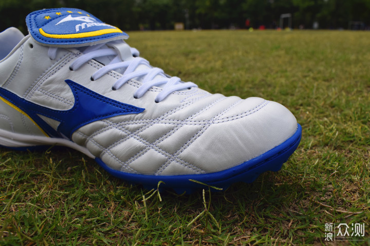美津浓MIZUNO WAVE CUP LEGEND AS足球鞋
