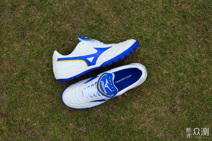 美津浓MIZUNO WAVE CUP LEGEND AS足球鞋
