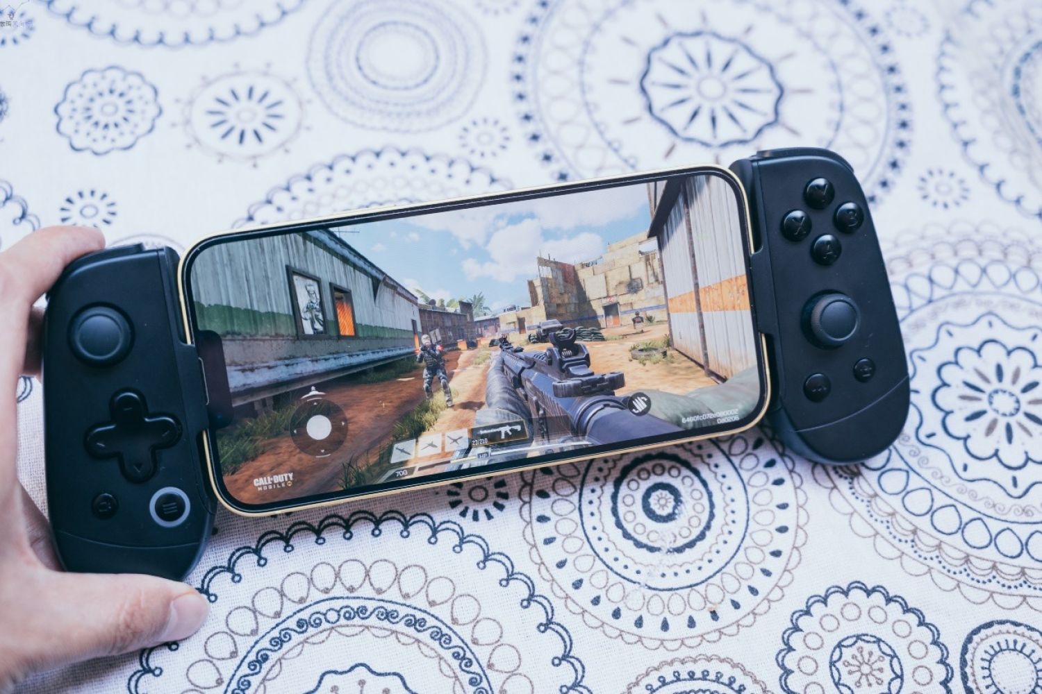 更适合iPhone的手柄，按键手感真不赖