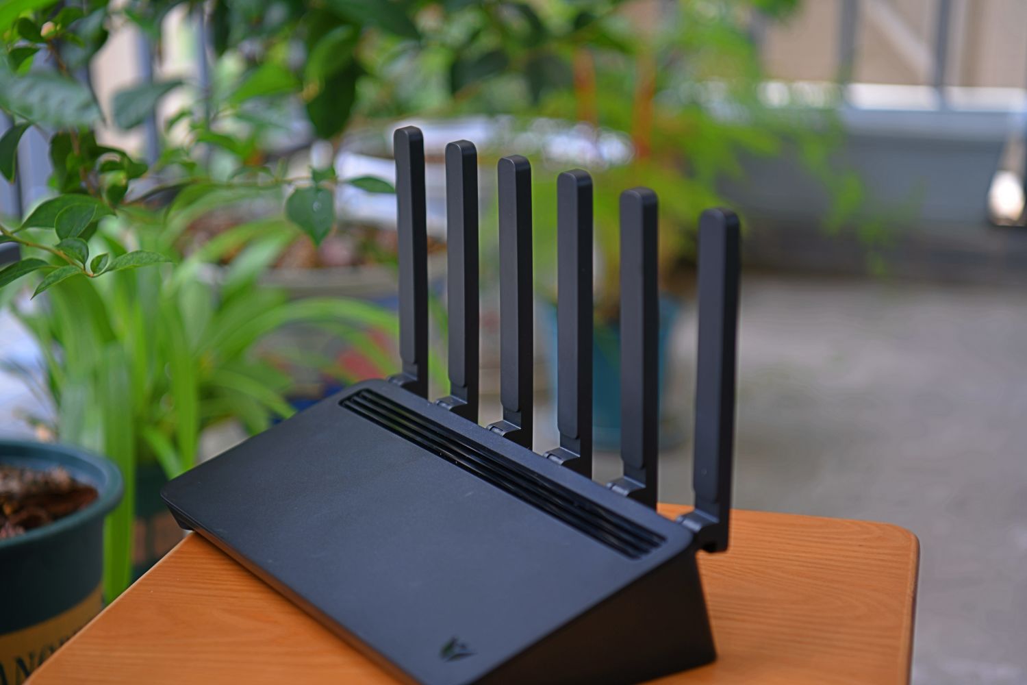 穿墙猛信号强：京东云无线宝AX6000百里路由器