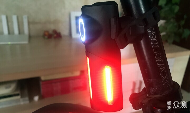 红灯警示带摄像，护航骑行的双保障--迈极炫DV_新浪众测