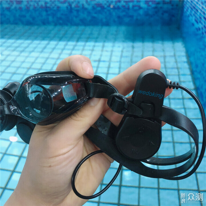 wedoking二代游泳耳机，畅享水下音乐会_新浪众测
