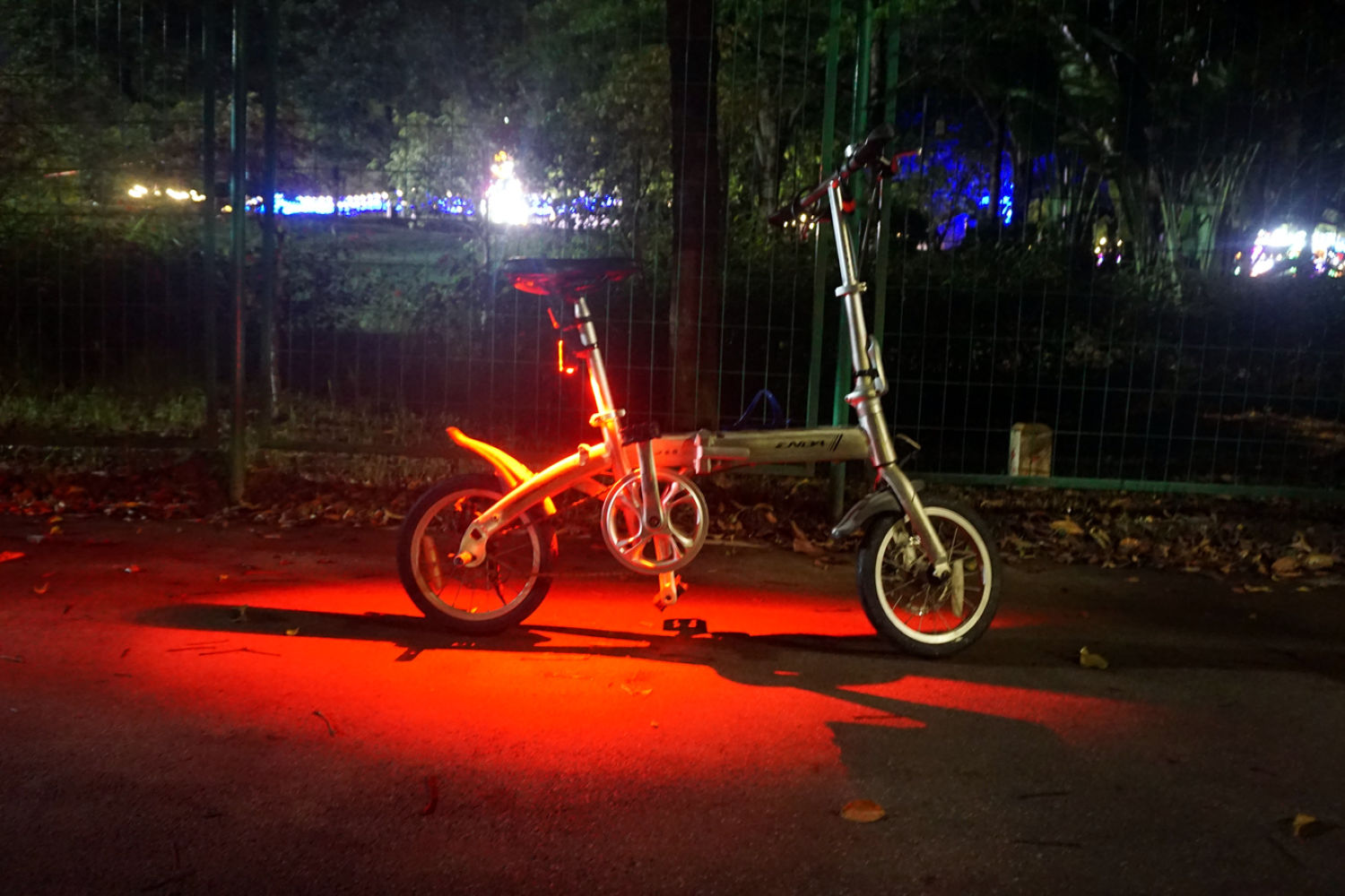 夜骑安全必备，迈极炫SEEMEE300自行车尾灯！