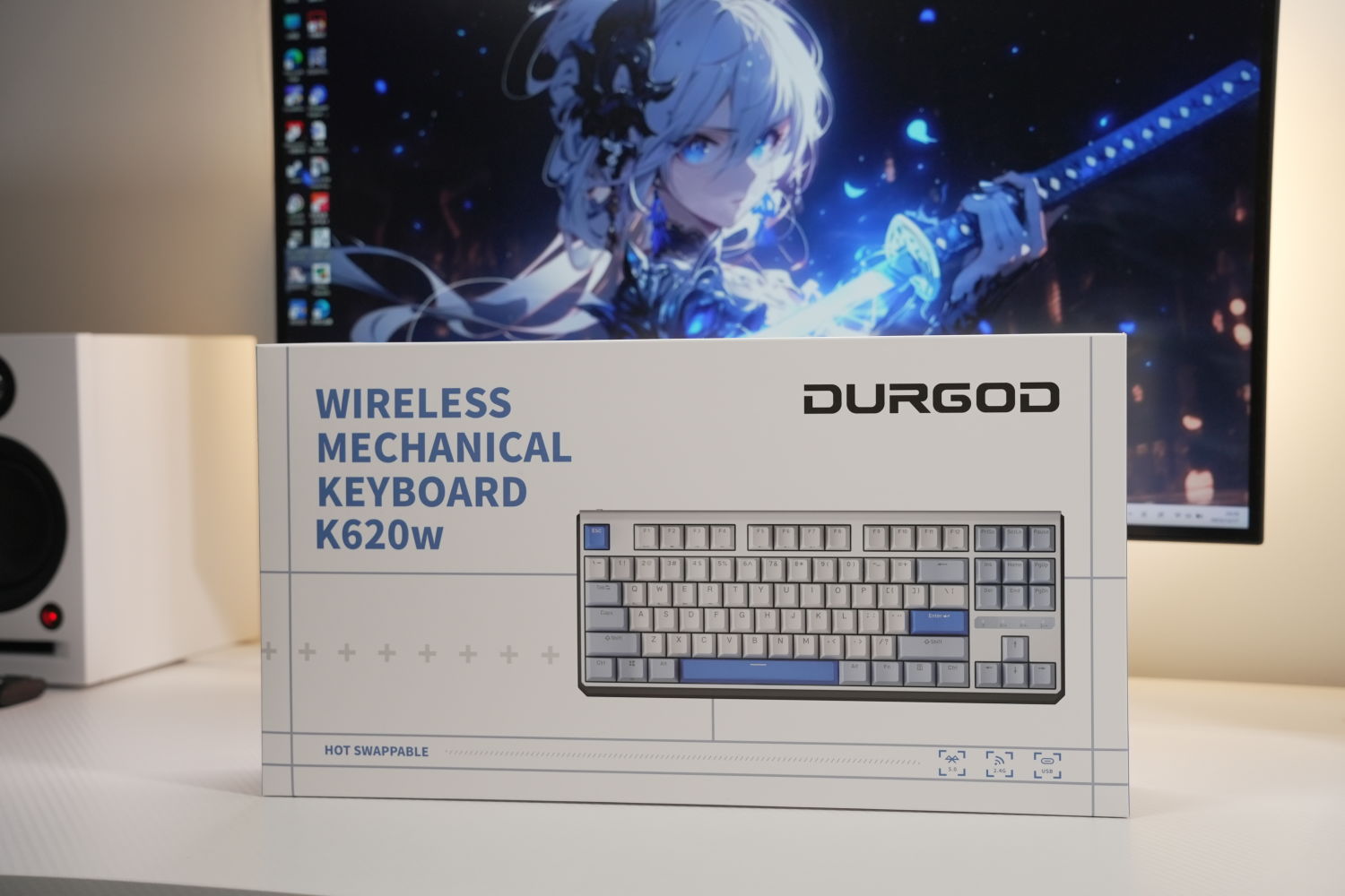 纯白桌搭的颜值键盘，杜伽K620W体验分享