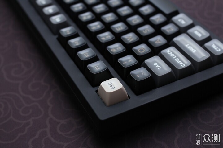 胶坨坨键盘——RX-STORM RX870三模机械键盘_新浪众测